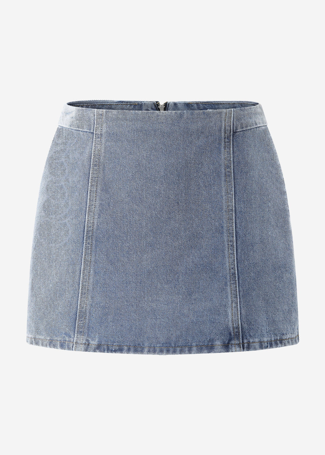 Short denim skirt with dividing seams
